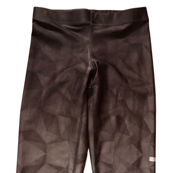 PELOTON By Terez Ombre Geo Leggings - Picture 7 of 10